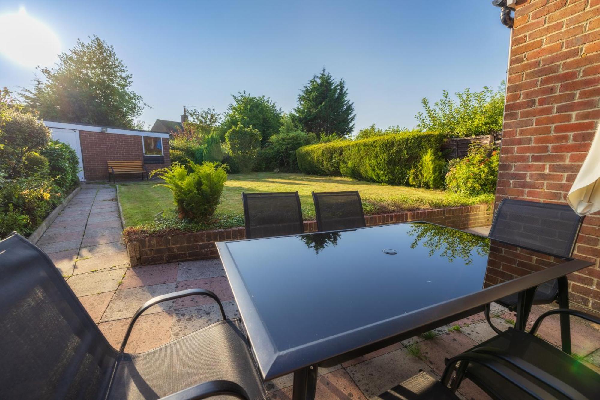 Vila The Secret Garden - West Sussex Crawley  Exteriér fotografie